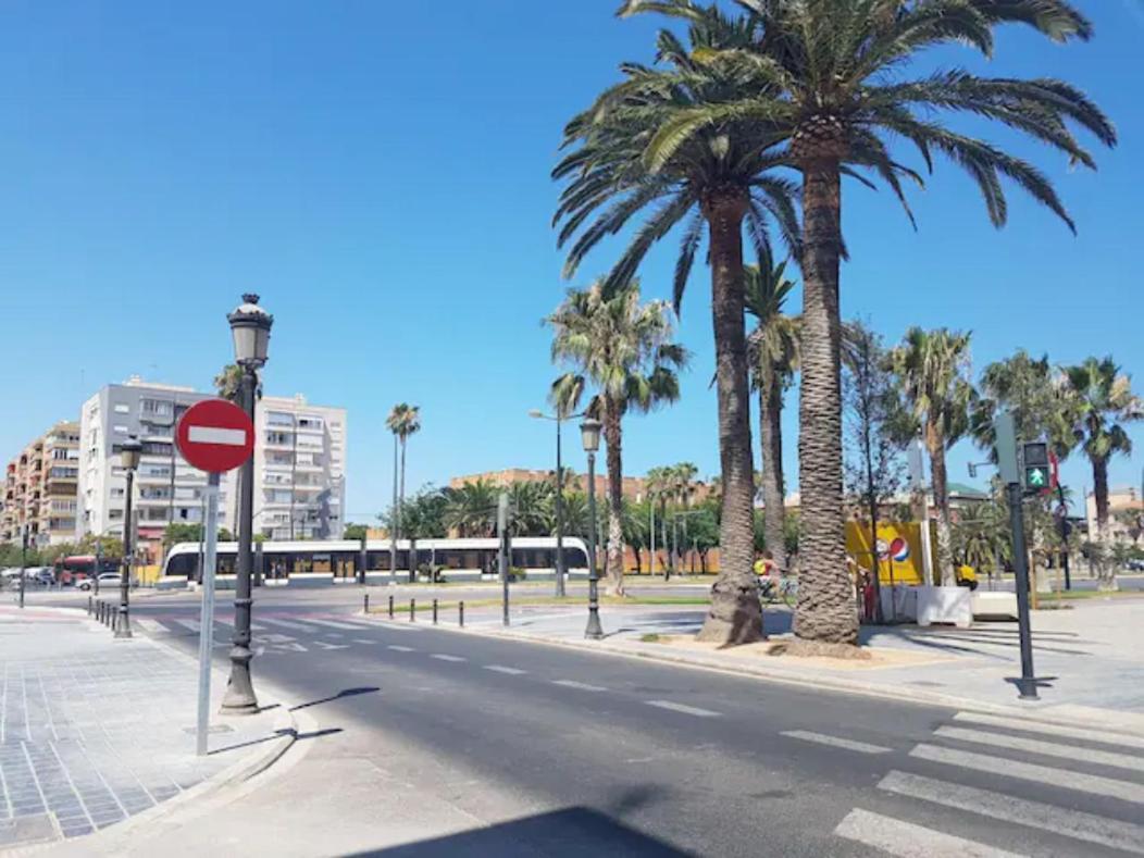 Reina Playa Daire Valensiya Dış mekan fotoğraf